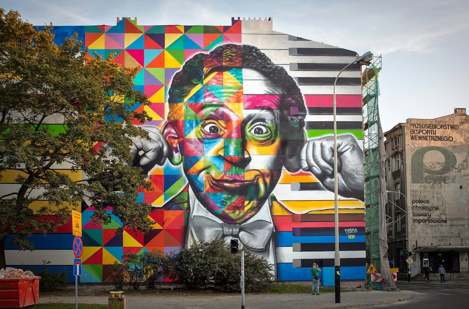 Kobra Unveils “Arthur Rubinstein” For Urban Forms In Lodz, Poland ...