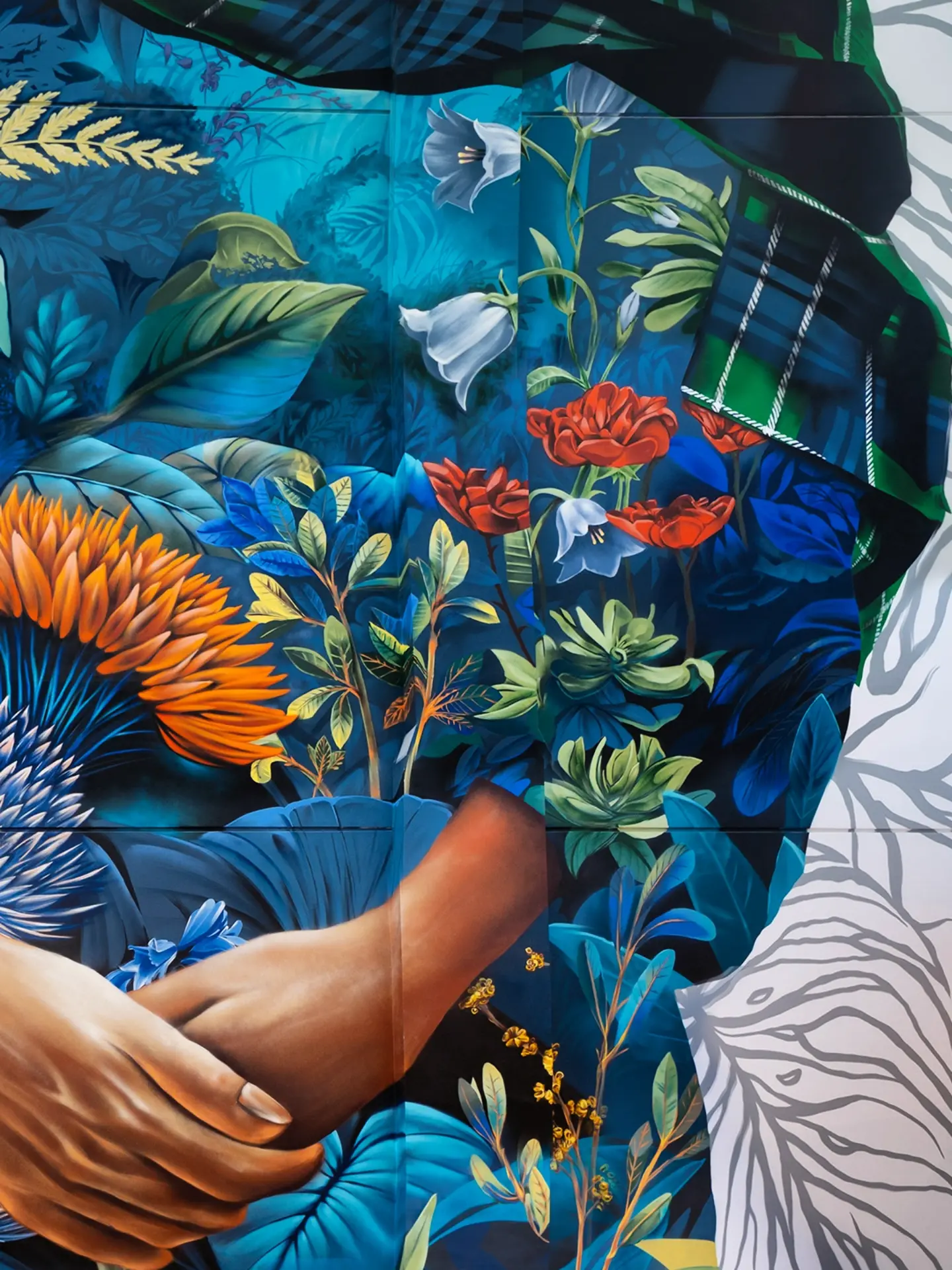 Reves One Paints Six-Storey “Flora” Mural in Glasgow — image 5