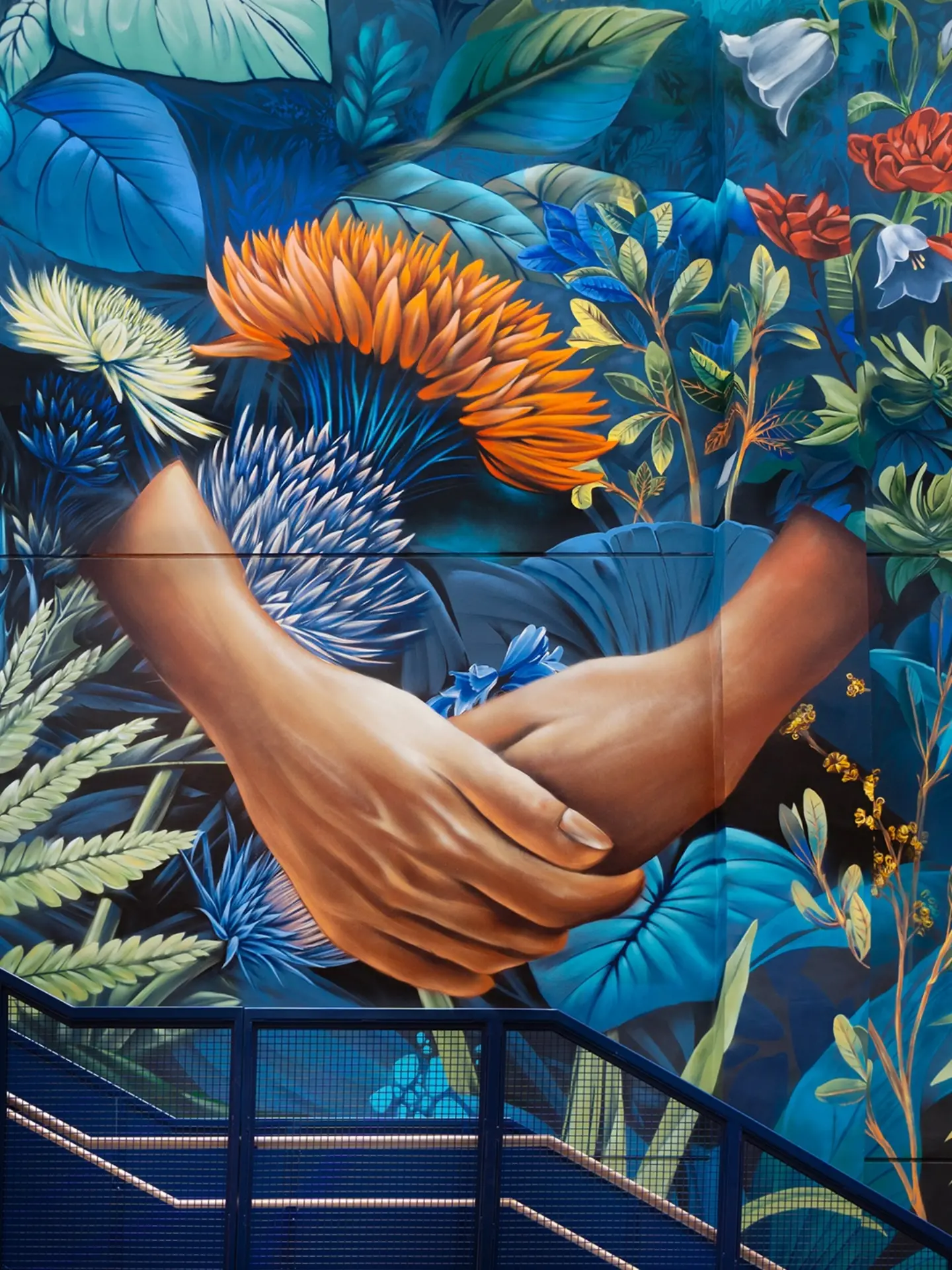 Reves One Paints Six-Storey “Flora” Mural in Glasgow — image 9