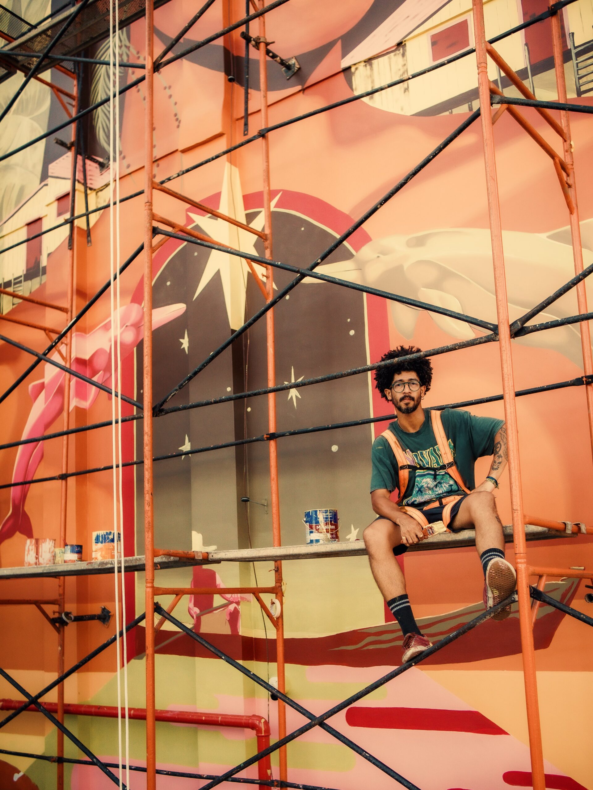 Dedeh Farias Paints a Mural at Sesc Santarém in Pará — image 4